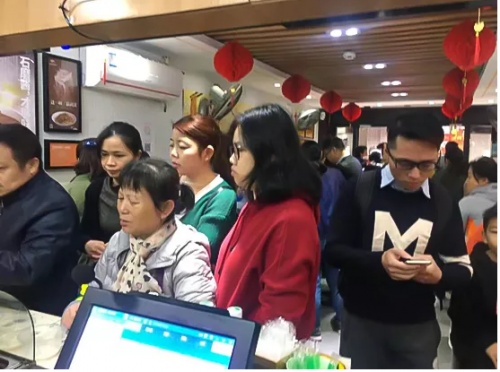 盒子pos助力餐飲企業(yè)提質(zhì)增效，武漢寶媽月銷上萬(wàn)熱干面