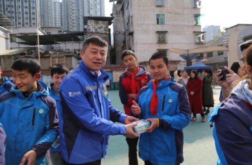 啄木鳥家庭維修第一顆種子計(jì)劃之酉陽特殊教育學(xué)校312公益行
