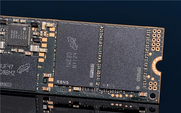 英睿達(dá)P5 Plus 1T評測：原廠176層3D閃存點燃性能之火