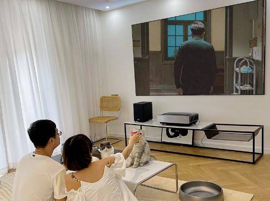 調(diào)查顯示：Z世代最愛黑科技激光電視