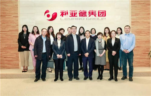 海淀區(qū)稅務(wù)局一行蒞臨利亞德走訪調(diào)研，共同探討稅企共建等事宜