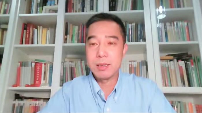 復(fù)旦大學(xué)副教授、上海財(cái)經(jīng)大學(xué)碩士生導(dǎo)師章永宏.jpg