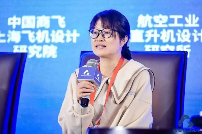 張彈琴.jpg