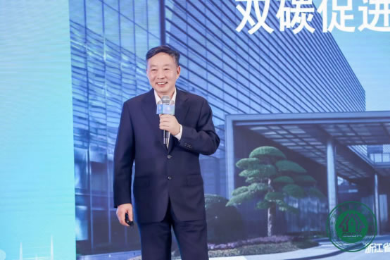 中國(guó)建筑裝飾協(xié)會(huì)全裝修產(chǎn)業(yè)分會(huì)會(huì)長(zhǎng)、亞廈聯(lián)席總裁王文廣.jpg
