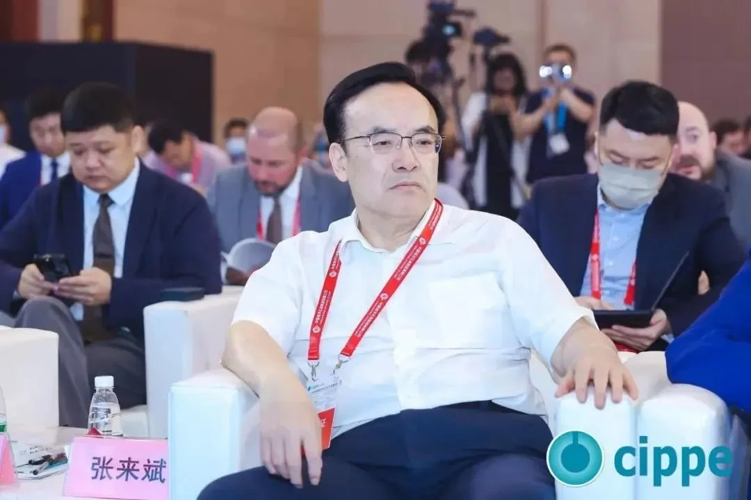 全國政協(xié)常委、中國工程院院士，中國石油大學(北京)原校長張來斌出席開幕式.jpg