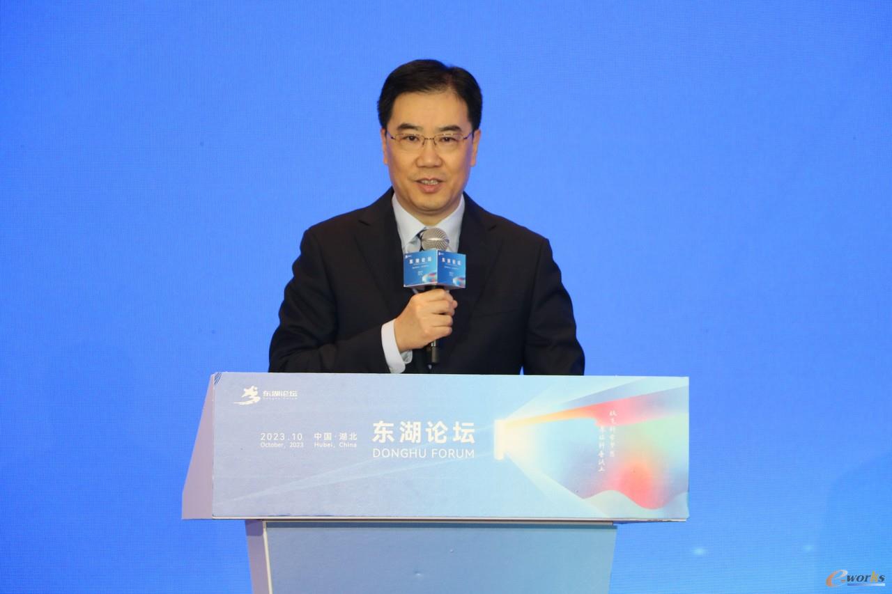湖北省常委、常務(wù)副省長邵新宇院士.jpg