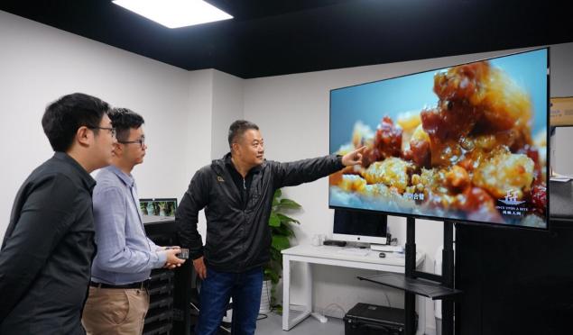 揭秘陳曉卿的美味神器，索尼電視帶你細品《風味人間》