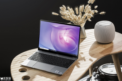 工作更高效！華為MateBook 13筆記本一碰傳秒懂職場(chǎng)心聲