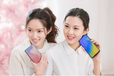 僅售2799元，三星Galaxy A8s用黑瞳全視屏彰顯技術(shù)實力