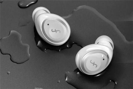 2018年度真無線藍牙耳機為何只推薦這兩款？除了 AirPods，還有它。