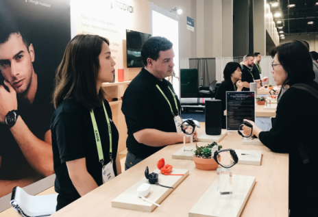 出門問(wèn)問(wèn)新品亮相CES2019 強(qiáng)勢(shì)展現(xiàn)AI消費(fèi)電子實(shí)力