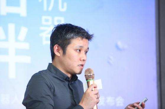 至尊寶穿越2019與人工智能結(jié)合化身“知尊寶”，是躍搏科技新品發(fā)布會(huì)的主角！