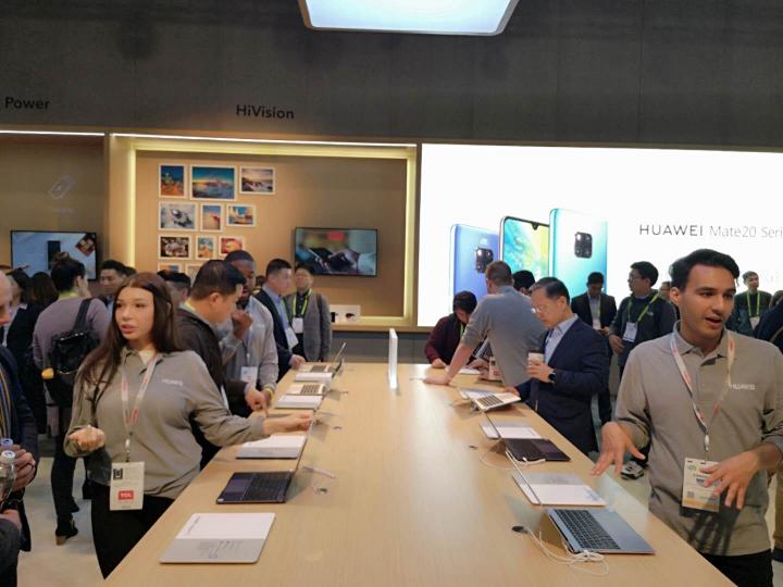 “技術(shù)流”征戰(zhàn)CES 2019，華為MateBook 13筆記本全面更出色！