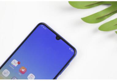 vivo Z3i 標(biāo)準(zhǔn)版全面評測：水滴屏幕彰顯時尚，強(qiáng)勁配置帶來酣暢體驗(yàn)