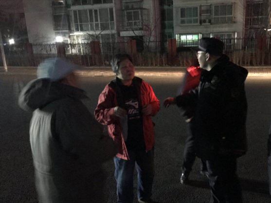 歲月靜好的背后是這群人在負(fù)重前行，100位“三公里燈塔”人物新鮮出爐