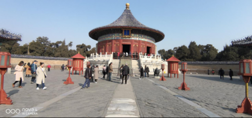 開學季智能手機那么多，為什么華為nova4如此受歡迎