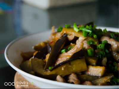 “硬核”的高校食堂，竟然也做著低卡的學生餐？