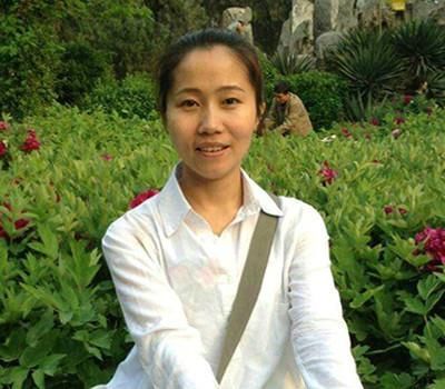 名家國畫紫藤圖，美女畫家許芬紫藤花鳥畫賞析
