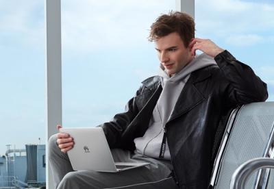 “約”起來 華為MateBook 13筆記本櫻粉金給最適合的她！