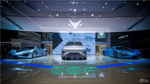ARCFOX三款車型全球首發(fā)，開(kāi)啟引領(lǐng)新能源汽車2.0時(shí)代征程