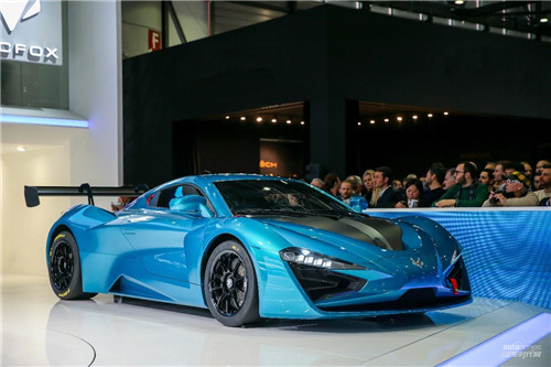 ARCFOX三款車型全球首發(fā)，開(kāi)啟引領(lǐng)新能源汽車2.0時(shí)代征程