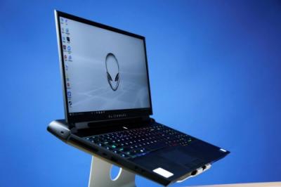 在CES2019上，ALIENWARE帶來(lái)了一臺(tái)擁有全新LEGEND設(shè)計(jì)語(yǔ)言的筆記本電腦——Area-51m。
