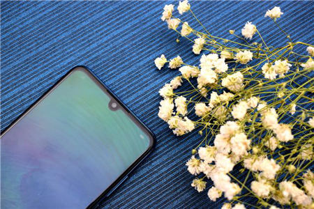 打造高顏值自拍神器，華為nove 4e或成年輕人手機時尚新標桿