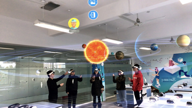 國(guó)內(nèi)首創(chuàng)！影創(chuàng)科技攜手建平中學(xué)打造K12混合現(xiàn)實(shí)全息教室