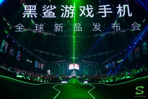 黑鯊游戲手機2實力詮釋“操控之王”，玩家體驗再升級