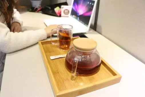 快節(jié)奏里，享受精致慢生活，從一杯醇粹糯米香普洱茶珍開始