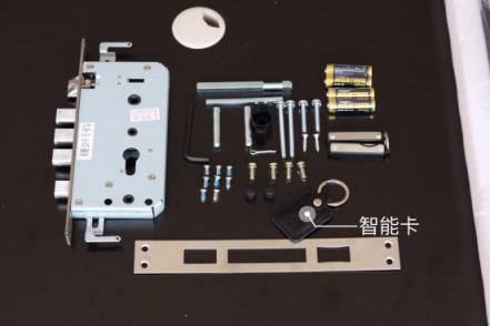解決你的智能鎖選擇困難癥，乾坤CHIEN KUN智能鎖6806型號(hào)開箱測(cè)評(píng)