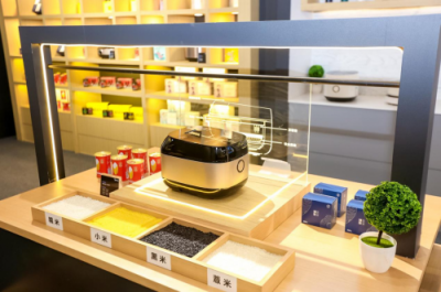 多款顛覆性產(chǎn)品亮相美的生活電器2019新品發(fā)布會(huì)