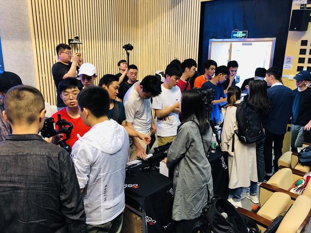 全程高能，魔爪影像學(xué)院公開課下期將會(huì)去哪？