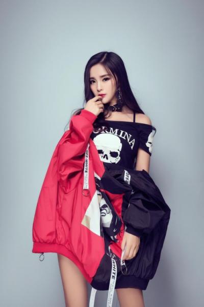 行走的“中華曲庫”，KK直播范范冰用真心換真情