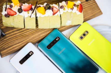 不止拍照性能強(qiáng)悍，三星Galaxy S10系列的屏幕更強(qiáng)大