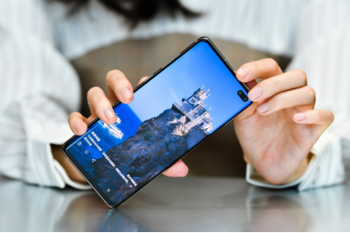 華為P30對比三星Galaxy S10，智能手機(jī)拍照和綜合實(shí)力你選哪一個？
