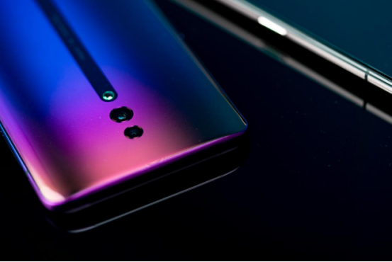 《王牌星機(jī)》大咖說(shuō)，OPPO“網(wǎng)癮”總裁現(xiàn)場(chǎng)猛爆料
