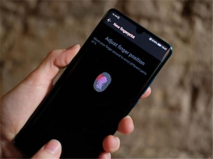 英國頂尖科技媒體Stuff測評華為P30 Pro，打出5星滿分！