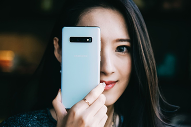 Galaxy S10系列三大關鍵因素助陣 三星成功擊潰華為