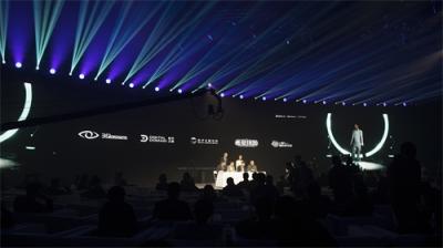 5G元年，3Glasses攜新款VR設(shè)備X1掀起C端消費(fèi)熱潮