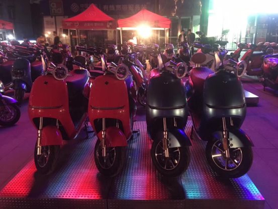 電動(dòng)車五月?lián)Q購(gòu)潮，愛瑪強(qiáng)勢(shì)領(lǐng)跑市場(chǎng)