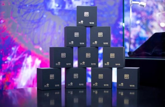 5G超級(jí)SIM卡全球首發(fā)，廣東聯(lián)通攜手紫光集團(tuán)開(kāi)啟5G“大”時(shí)代！