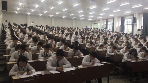 騷擾住戶，偽造簽字，鏈家真的是白中介嗎？