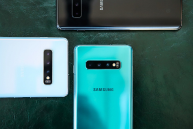 超值！三星Galaxy S10系列1000元換新補(bǔ)貼、24期免息等你來(lái)?yè)?/></p><p>此外，為了讓消費(fèi)者購(gòu)機(jī)更輕松無(wú)壓力，三星還與支付寶花唄和捷信達(dá)成合作?；顒?dòng)期間，消費(fèi)者在三星指定線(xiàn)下合作門(mén)店購(gòu)買(mǎi)Galaxy S10系列即可辦理“0首付、0利息”的支付寶花唄3、6、12、24期免息分期;或辦理捷信分期，享10期0利息優(yōu)惠購(gòu)機(jī)。這一次，三星可謂實(shí)力寵粉!</p><p align=