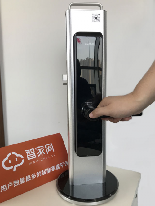 自帶WiFi直接聯(lián)網(wǎng)的果加M2智能門鎖評(píng)測