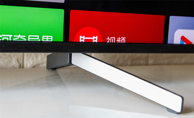 6000元預(yù)算買電視？只要索尼有貨，下單就對(duì)了——索尼電視65X8000G評(píng)測