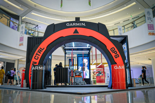 Garmin閃現(xiàn)北京合生匯，Instinct本能引領(lǐng)潮流