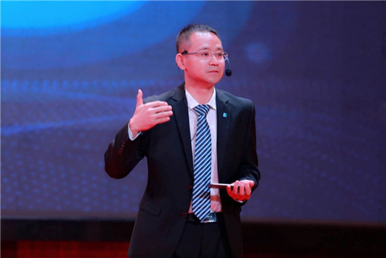 藍(lán)凌全新管理中臺，全方位賦能企業(yè)數(shù)字化轉(zhuǎn)型