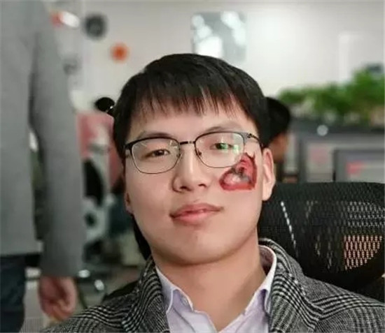 不以年齡排輩，讓優(yōu)秀者上位，深海教育的用人觀