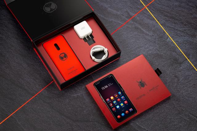 realme 蜘蛛俠電影定制禮盒7月9日正式開售，售價僅為1799元